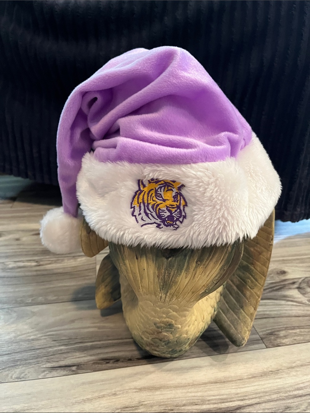 🌻3/$15 LSU Tigers ‘Santa Hat’ NWOT